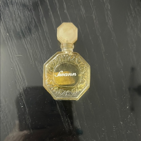 swann Accessories - Swann Octagonal Perfume Bottle